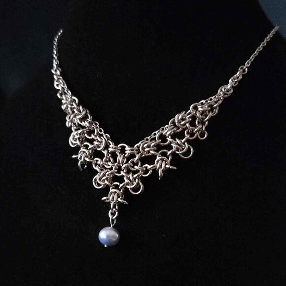 Vintage silver princess necklace with a blue pearl - Picture 2 of 10